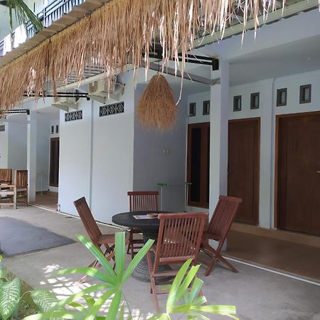 Merendeng Hostel Kuta Kuta  Exterior photo